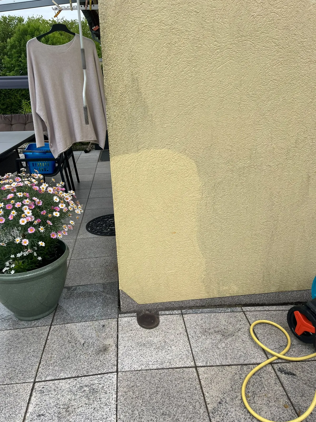 Reinigung einer Putzfassade